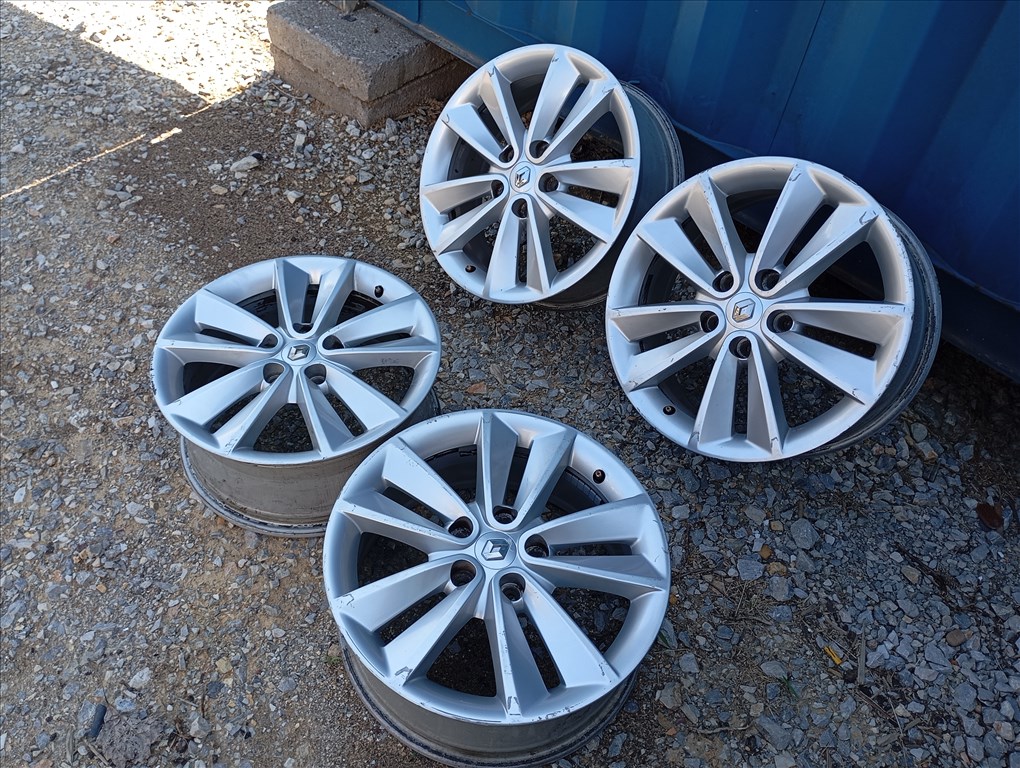  4 db gyári Renault alufelni 5x114,3 7x17 ET49 középfurat: 66,1 mm 4. kép