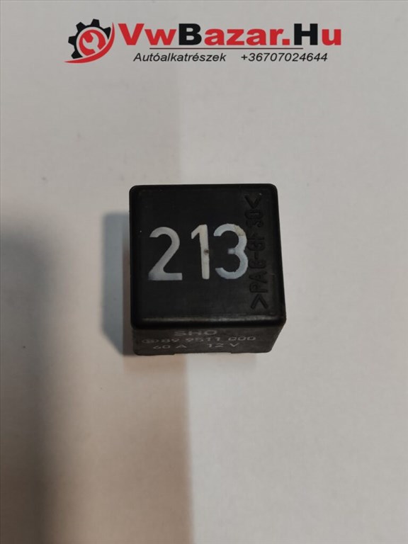 Relé 213 (443951253j) 443951253J 1. kép