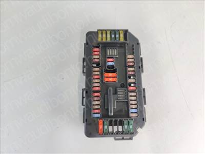 BMW 1 (F20)  118 d Biztosítéktábla (motortér) (9224879, 61149224879)