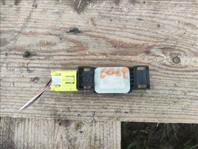 Mitsubishi Colt V jobb első ütközés érzékelő  a4545400117 pmr587419