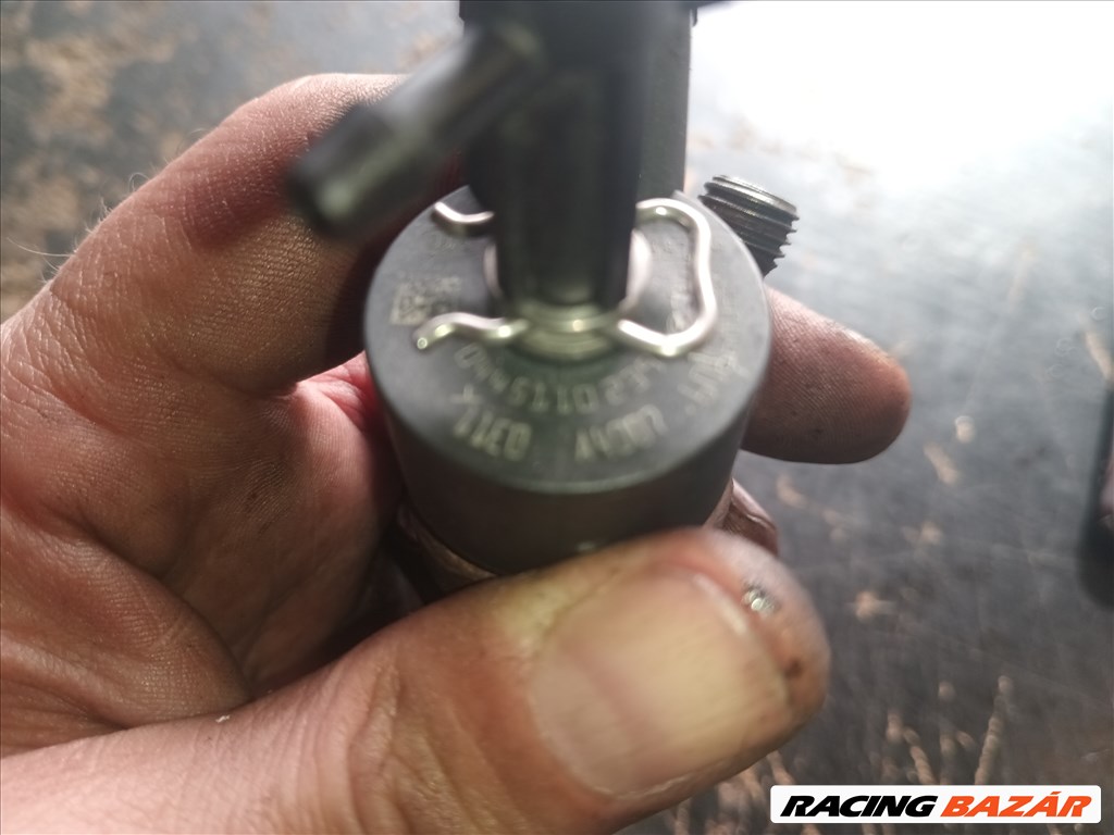 Mazda 3 BK 1.6dízel porlasztó  0445110239 4. kép