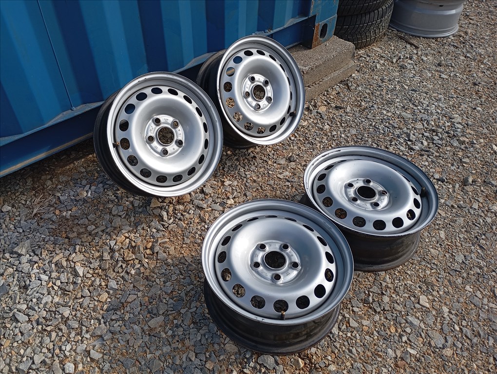  4 db újszerű gyári Volkswagen acélfelni 5x112 6x15 ET47 középfurat: 57,1 mm 3. kép