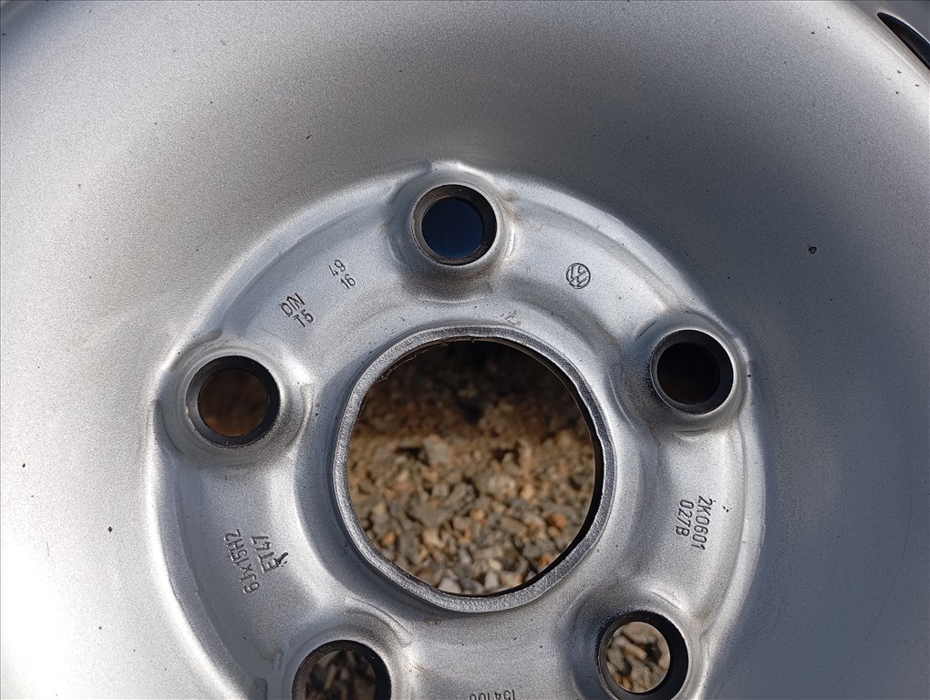  4 db újszerű gyári Volkswagen acélfelni 5x112 6x15 ET47 középfurat: 57,1 mm 5. kép