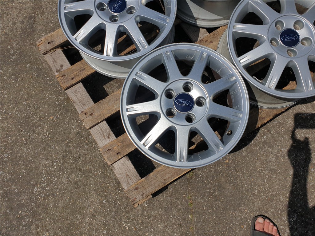 15" 5x108 Ford Focus 4. kép