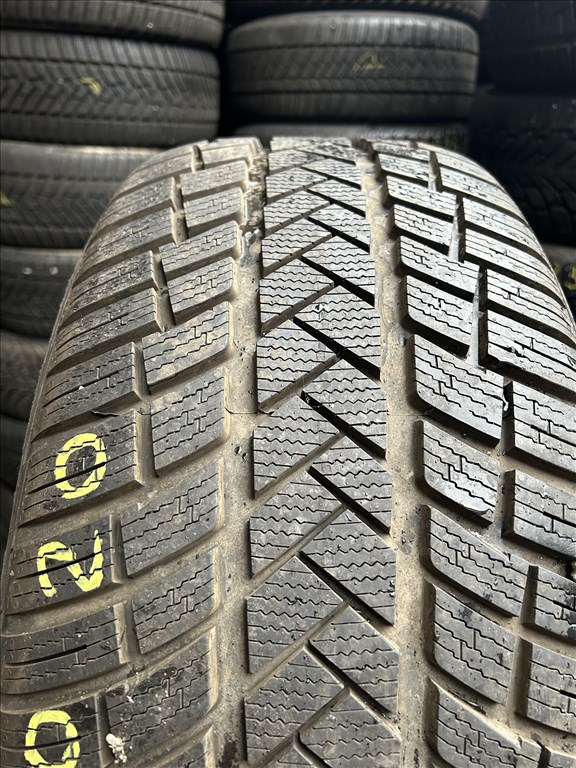 4db 275/50×20″ Vredestein téli gumiabroncs. (3751240) 2. kép