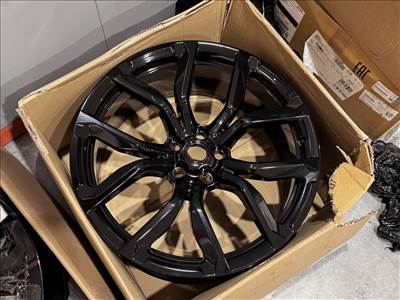 R22 Original Land rover 10J ET42.5 - JK6M-1007-AA 1db alufelni felni