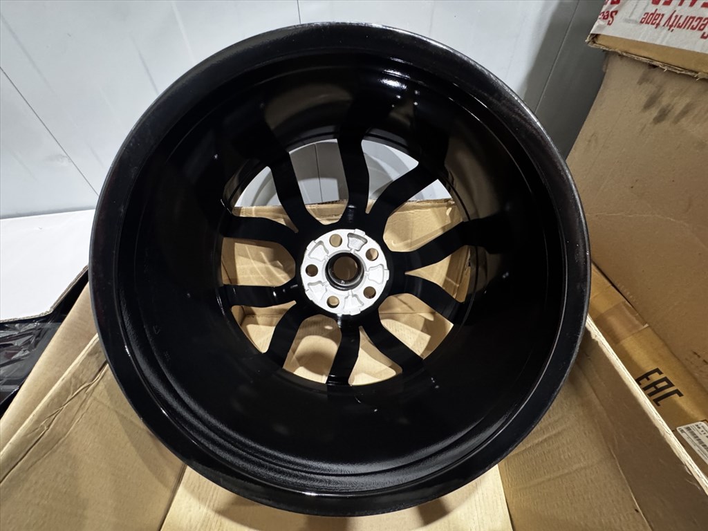 R22 Original Land rover 10J ET42.5 - JK6M-1007-AA 1db alufelni felni 5. kép