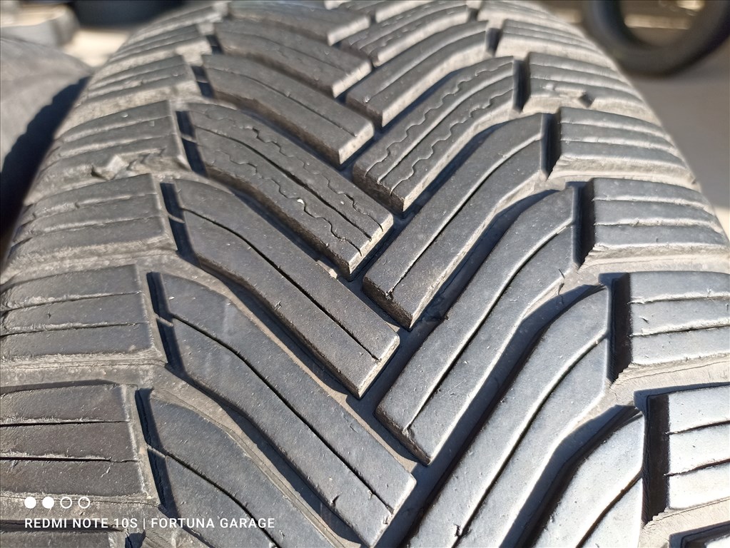 205/55 R16" Michelin használt téli garnitúra (1) 2. kép