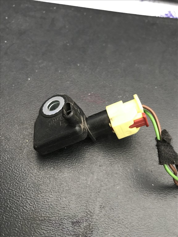 Skoda Octavia III ütközés érzékelő 3q0959351 2. kép