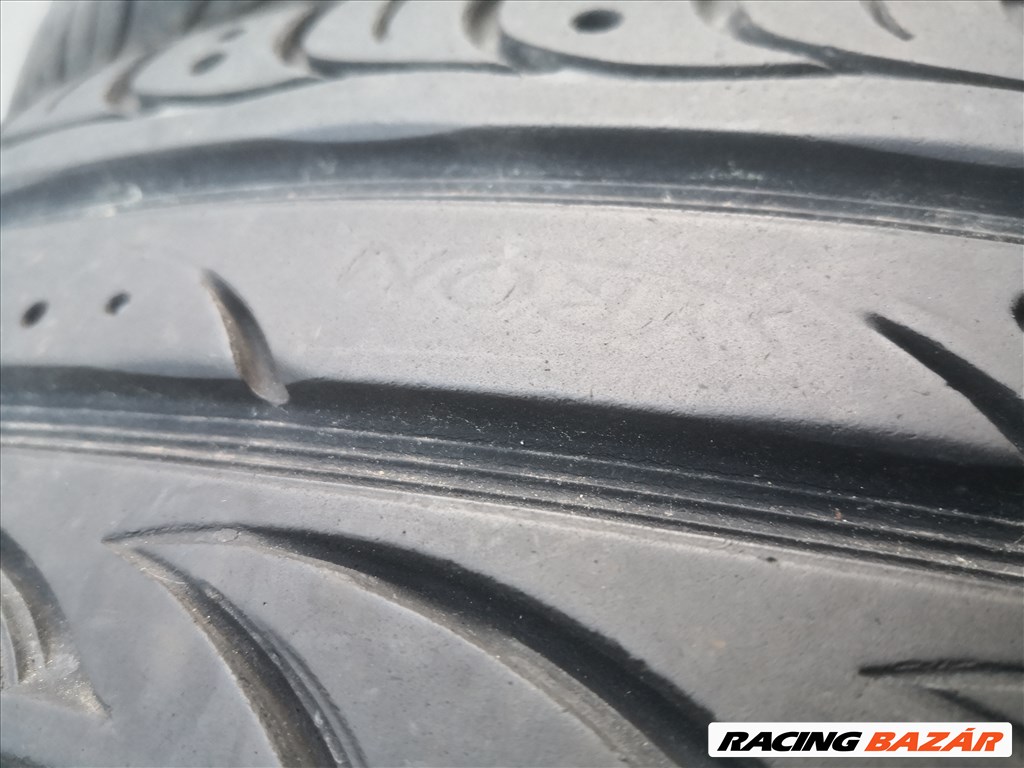 Vw T5 / T6 - ra 235/55R17-es. négyévszakos gumi 7. kép