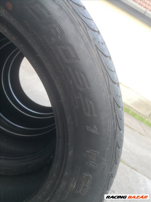 Vw T5 / T6 - ra 235/55R17-es. négyévszakos gumi 6. kép