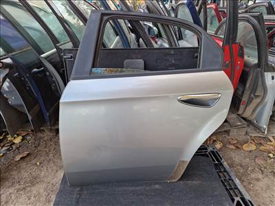 ALFA ROMEO 159 SEDAN bal hátsó ajtó 