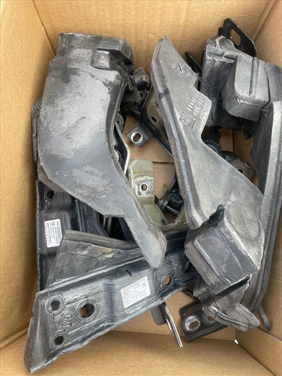 Opel Astra J  Ajtó , Gépháztető , Sárvédő , Zárhíd  és tartozékai szerelvényei /gyári alkatrész ! 13. kép