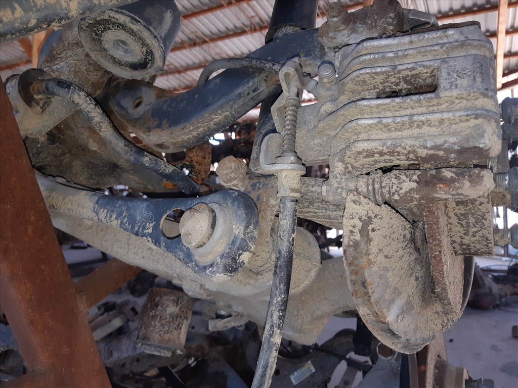 Audi A4 B7 Hátsó Híd Tárcsafékes 4. kép