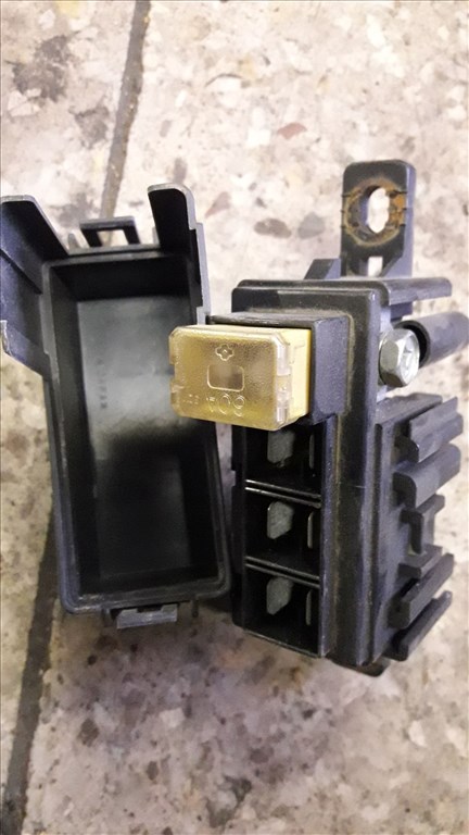 Suzuki Vitara Biztosítéktábla / Relé Tábla 2. kép