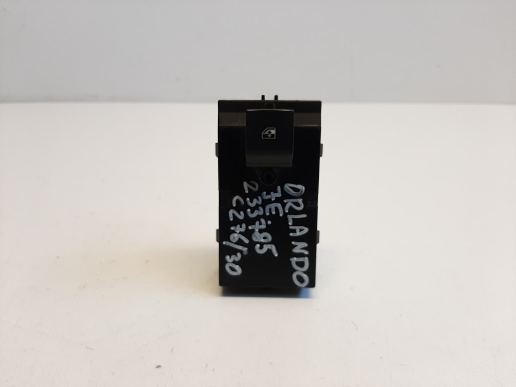 Chevrolet Orlando jobb elsõ ablakemelõ kapcsoló 20792536 1. kép