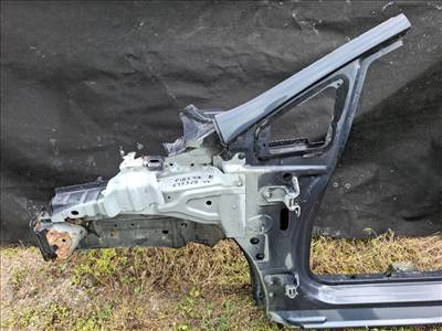 Ford Fiesta bal első negyed
