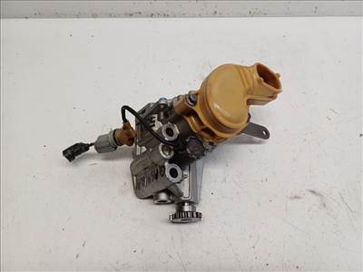 Nissan Qashqai (J11) olajpumpa (olajszivattyú) 150002257R