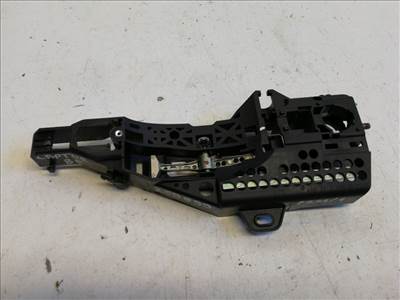 Renault Captur bal első kilincsfészek 806079784R