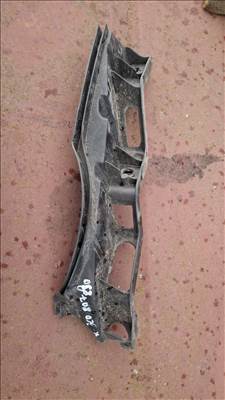 Volkswagen Passat B6 Jobb oldali sérült lámpa rögzítő 3C0 807 890 3c0807890