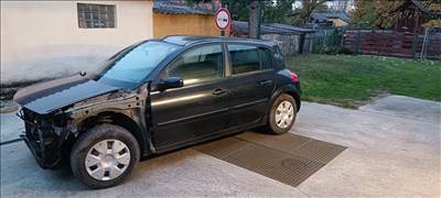 Renault Mégane 2 1,5dci 80le bontott alkatrészek 