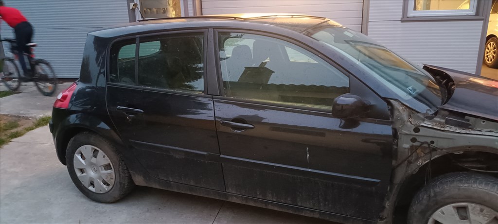 Renault Mégane 2 1,5dci 80le bontott alkatrészek  3. kép