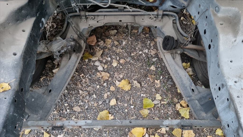 Ford Mondeo mk3 első bölcső  1. kép