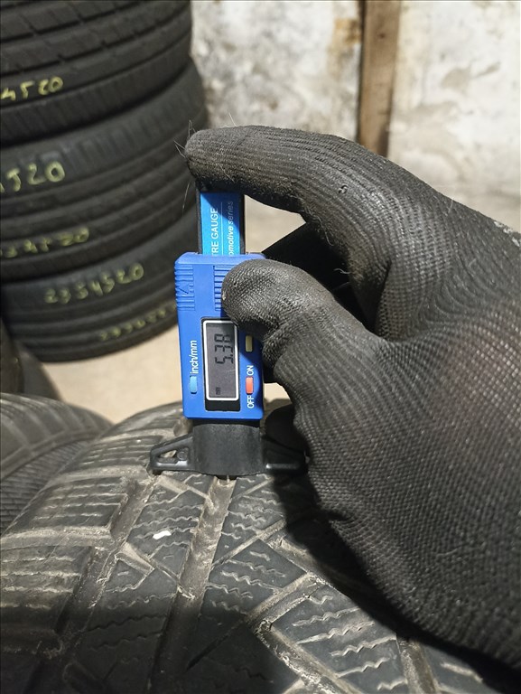  225/6017" használt Continental téli gumi gumi 4. kép