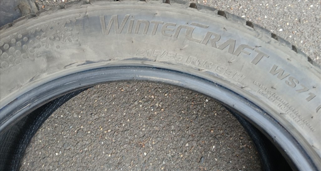  5x114.3 6.5x18 Et40 66.1 gyári alufelnik 215/55R18 újszerű Kumho téli gumikkal 2020 4. kép