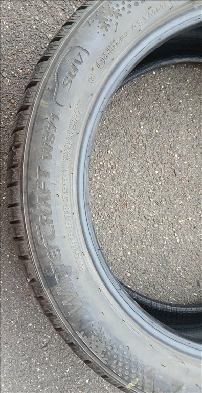  5x114.3 6.5x18 Et40 66.1 gyári alufelnik 215/55R18 újszerű Kumho téli gumikkal 2020 6. kép