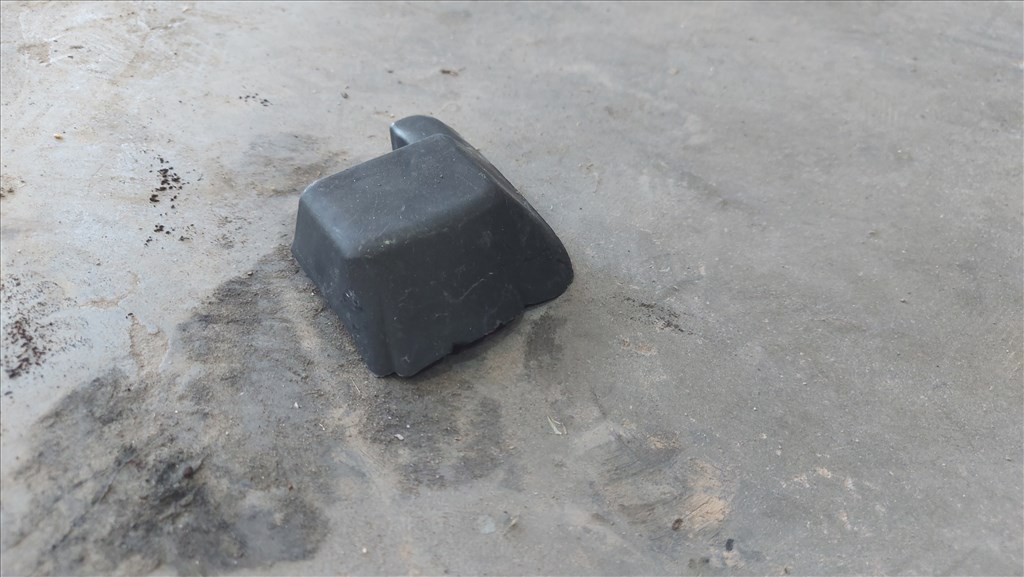 Ford Transit Tranzit MK6 MK7 00 Alsó zsanér burkolat takaró védő 6482 yc1523106bg 2. kép