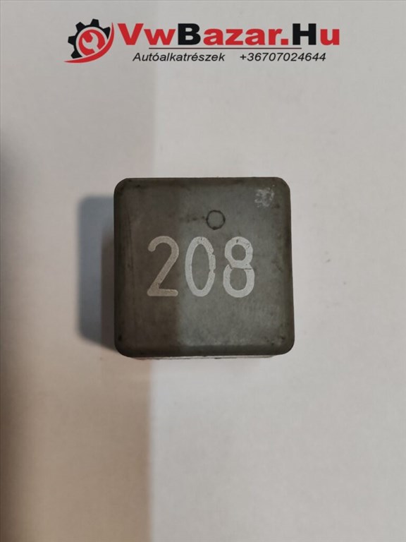 Relé 208 (8a0951253b) 8A0951253B 1. kép