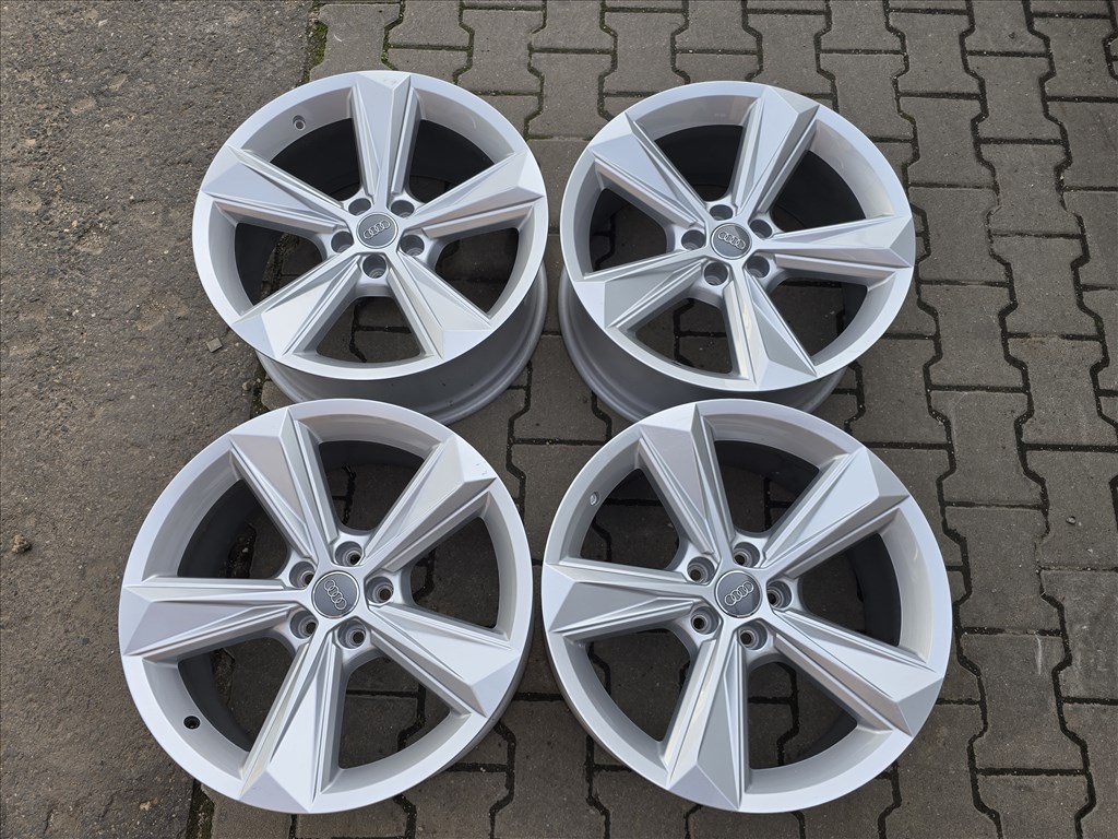  19-es,  5x112 -es újszerű gyári Audi alufelni 2. kép