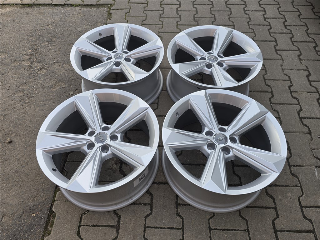  19-es,  5x112 -es újszerű gyári Audi alufelni 3. kép