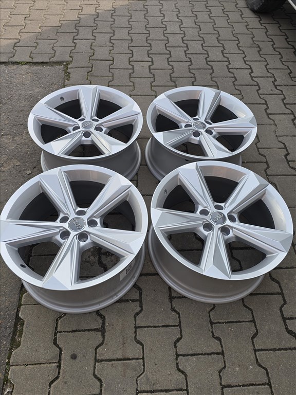  19-es,  5x112 -es újszerű gyári Audi alufelni 6. kép