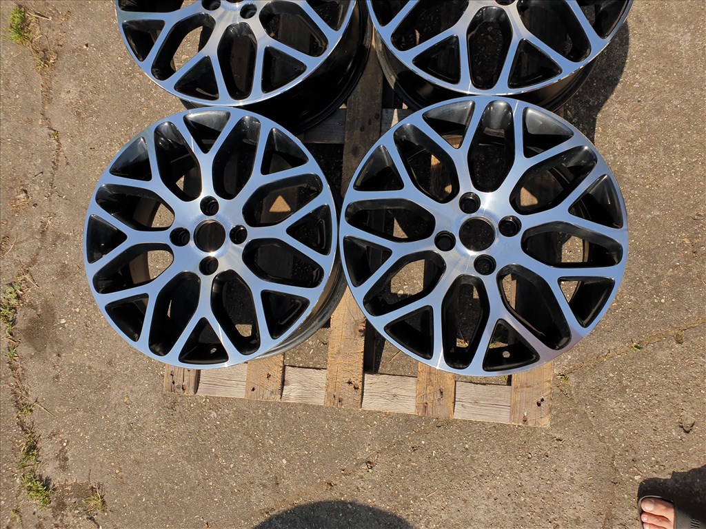 17" 4x108 Ford Fiesta 2. kép