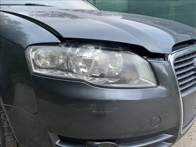Audi A4 (B7) Jobb első lámpa 