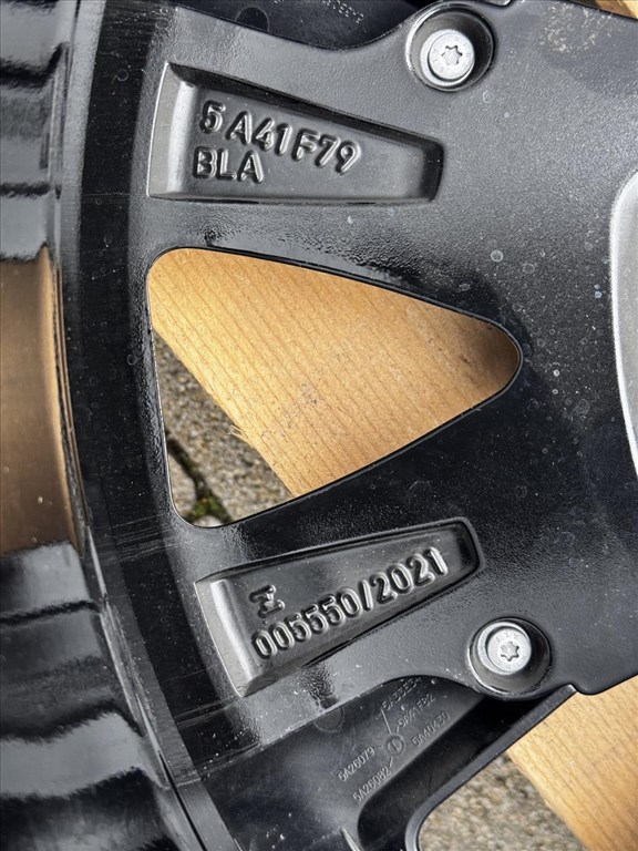 R21 5x112 Original BMW 7er i7 G70 M909 gyári kétszéles felnik, alufelnik + Szenzorok 9. kép