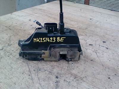 RENAULT LAGUNA 00-05 Bal első ajtó zárszerkezet központi záras