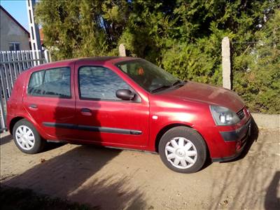 Renault Clio II bontott alkatrészei