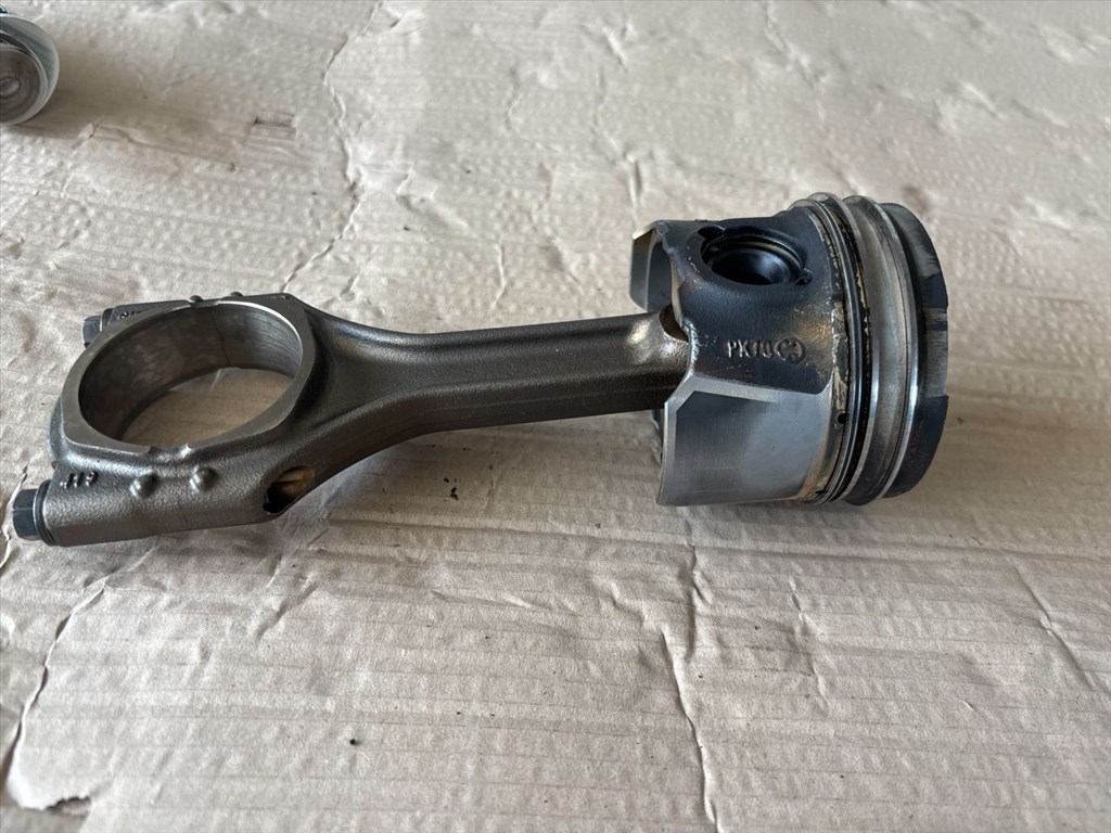 Opel Astra K 1.6 CDTI Dugattyú és Hajtókar LWQ 9411 ,  0687776302-b16dt 1. kép