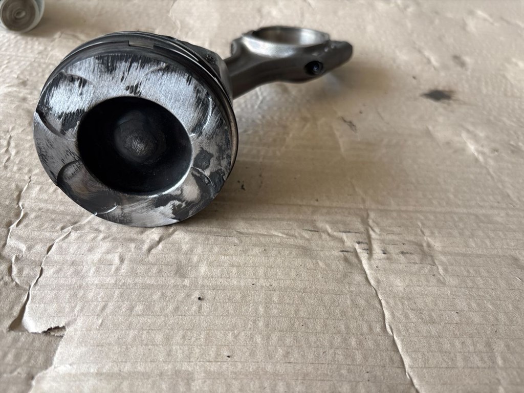 Opel Astra K 1.6 CDTI Dugattyú és Hajtókar LWQ 9411 ,  0687776302-b16dt 2. kép