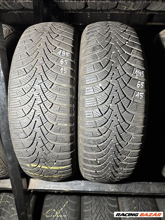 195/65 R15 Goodyear Ultragrip 9+ 91T | 5mm l 2db l DOT2122 1. kép