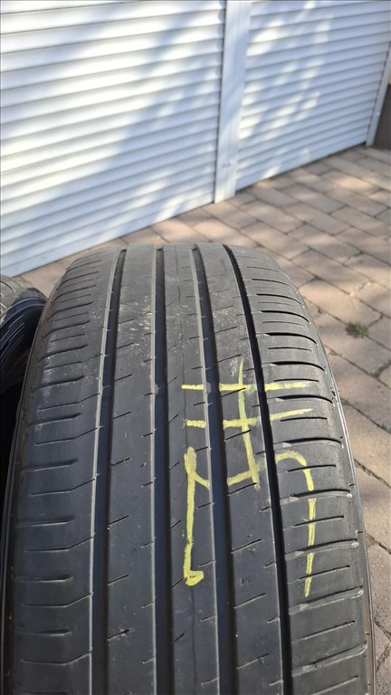  4db. 235/55 R17 103V Falken Zeix ZE310 Nyári gumi DOT 0621 5,0mm bordamélység 7. kép