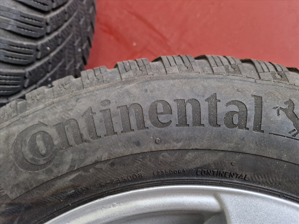  5x110 lyukosztású 15" újszerű alufelni, rajta 195/65 használt Continental téli gumi gumi  4. kép