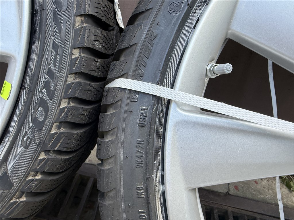 Tesla Model 3 Sport 20" téli kerék garnitúra 235/35 R20 Pirelli Sottozero 3 új 1044227-00-D 6. kép