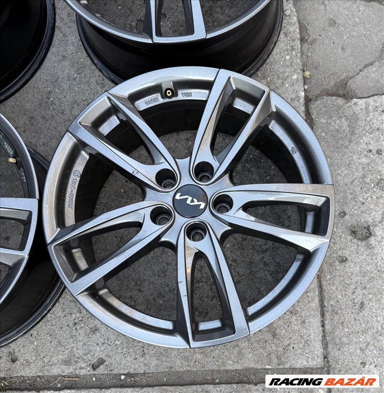  5x114.3 lyukosztású 18" újszerű alufelni 2. kép