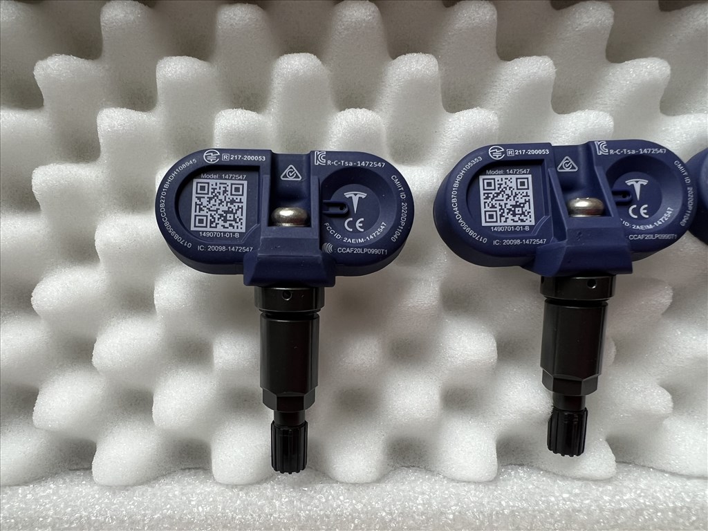Tesla Tpms BLE szenzor, Tesla bluetooth szenzor fekete Gyári új 4db 2. kép