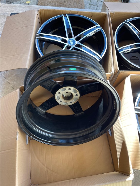 19 col Mam alufelni 5x112 Audi, Seat, Skoda, Bmw, Mercedes, VW 19 colos 12. kép
