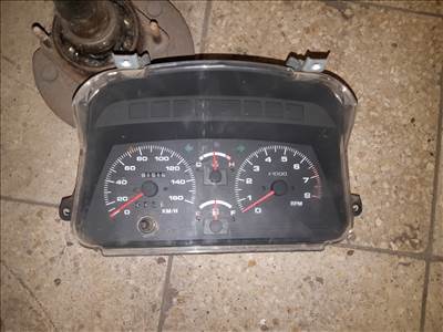 Suzuki Vitara Óraegység / Kilométeróra